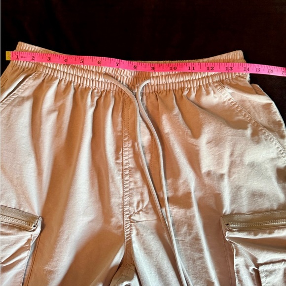 NWT Urban Outfitters Gray Cargo joggers size small - Picture 11 of 11